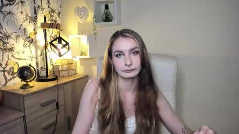 NINA online show from November 13, 2025, 7:07 am