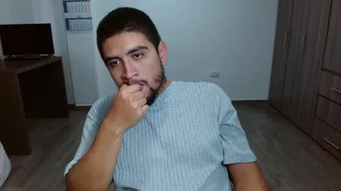 Snapshot of hot__husbands chatting on May 23, 2026, 1:55 am hot__husbands online show from May 23, 2026, 1:55 am