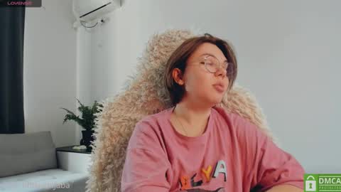   online show from February 25, 2025, 10:15 am