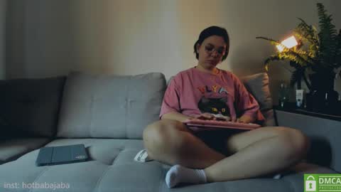   online show from February 28, 2025, 8:09 am