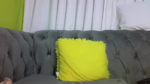 hot berry1 online show from December 13, 2024, 5:32 pm