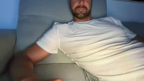 Snapshot of hot_bobby79 chatting on April 25, 2026, 10:07 pm Bobby online show from April 25, 2026, 10:07 pm