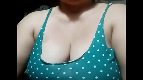 hot_boobs21 online show from December 14, 2024, 9:13 pm