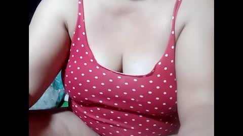 hot_boobs21 online show from December 15, 2024, 4:18 am