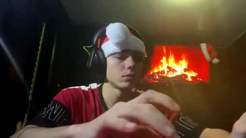 Hot boy 2002 online show from December 29, 2024, 7:53 pm