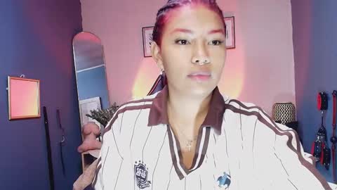 hot chocolate 4u online show from February 4, 2026, 12:11 pm