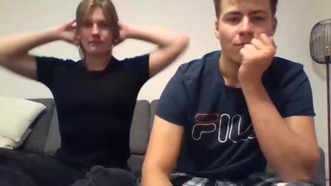 Snapshot of hot_couple_2002 chatting on February 16, 2025, 11:48 pm New to this come join us online show from February 16, 2025, 11:48 pm