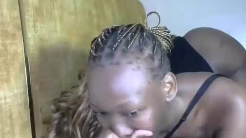 Snapshot of hot_ebony11 chatting on December 2, 2025, 6:36 pm chooo pie online show from December 2, 2025, 6:36 pm