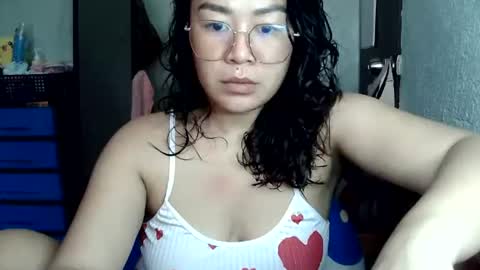 Snapshot of hot_emma1112 chatting on July 13, 2026, 1:41 am hot_emma1112 online show from July 13, 2026, 1:41 am