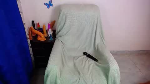 angie online show from November 14, 2025, 11:57 pm