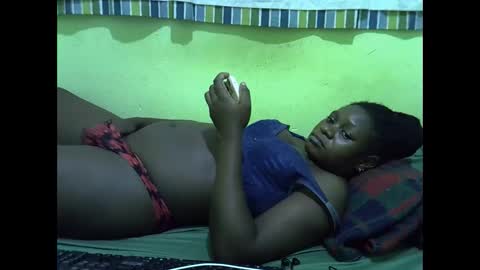 Snapshot of hot_girlly chatting on March 17, 2026, 7:06 pm hot_girlly online show from March 17, 2026, 7:06 pm
