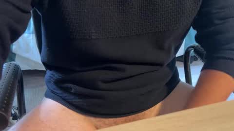 hot_guy2001 online show from February 16, 2026, 1:40 pm