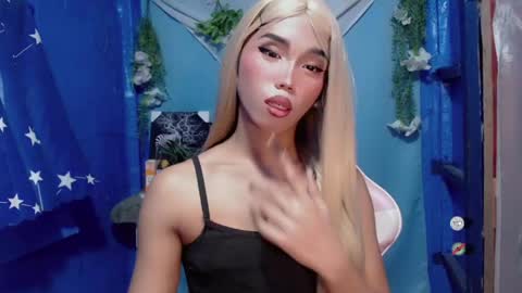 Snapshot of hot_khianna chatting on April 14, 2026, 10:16 pm Khianna online show from April 14, 2026, 10:16 pm