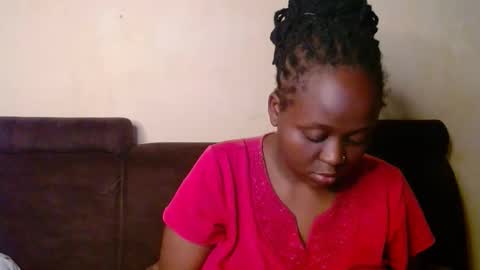 Linah online show from November 16, 2025, 12:05 am