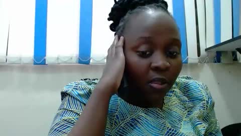 Linah online show from December 19, 2025, 6:53 am