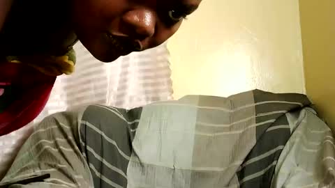 Linah online show from March 10, 2026, 3:39 pm