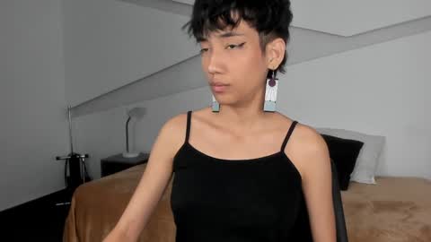 Alana online show from February 1, 2025, 11:37 pm