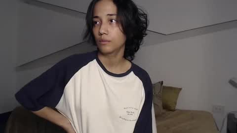 Alana online show from September 29, 2025, 8:35 pm