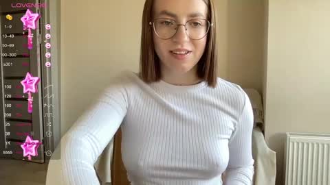 Lina online show from February 26, 2025, 12:03 pm
