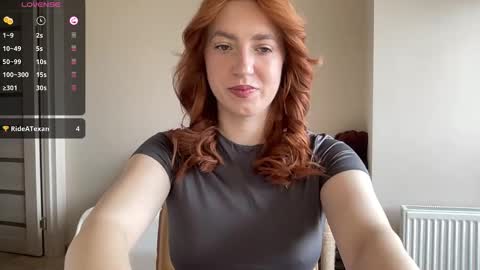 Snapshot of hot_lliinns chatting on April 21, 2026, 5:36 am Lina online show from April 21, 2026, 5:36 am