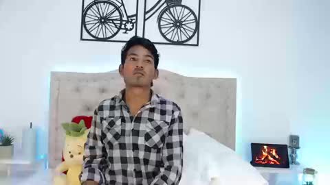 Lucas online show from September 20, 2025, 8:32 pm