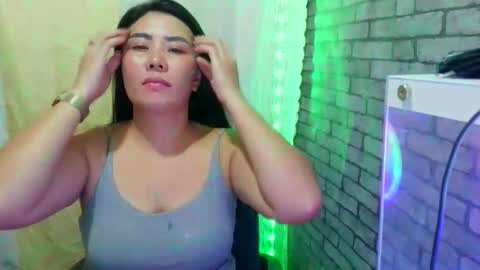 hot_marilou online show from April 8, 2026, 5:29 am