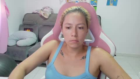 Mia online show from April 1, 2026, 5:21 pm