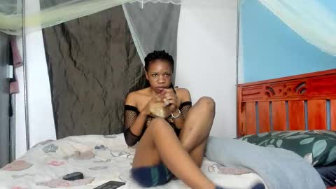 Snapshot of hot_moxie chatting on October 3, 2025, 10:29 pm hot_moxie online show from October 3, 2025, 10:29 pm