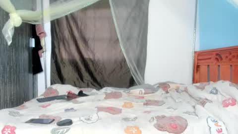 Snapshot of hot_moxie chatting on October 20, 2025, 3:29 am hot_moxie online show from October 20, 2025, 3:29 am