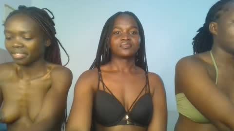 Snapshot of hot_petite12 chatting on June 29, 2026, 3:46 am Petite online show from June 29, 2026, 3:46 am