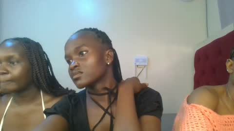 Snapshot of hot_petite12 chatting on July 10, 2026, 5:15 pm Petite online show from July 10, 2026, 5:15 pm