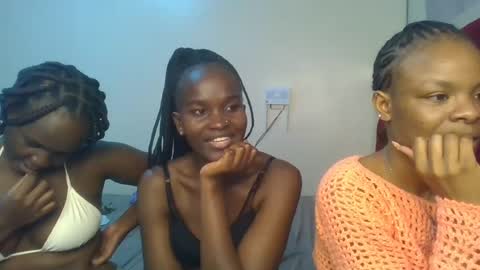 Snapshot of hot_petite12 chatting on July 11, 2026, 5:21 am Petite online show from July 11, 2026, 5:21 am