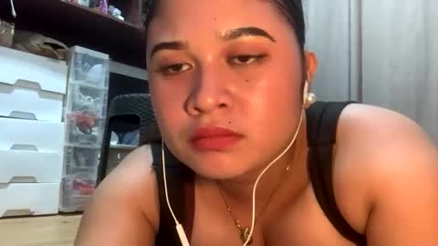 Snapshot of hot_phoenixx chatting on February 25, 2026, 12:48 pm hot_phoenixx online show from February 25, 2026, 12:48 pm