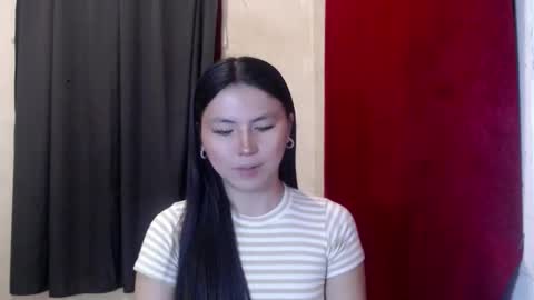 Snapshot of hot_precious_nikki chatting on September 29, 2025, 2:00 pm Nikki online show from September 29, 2025, 2:00 pm