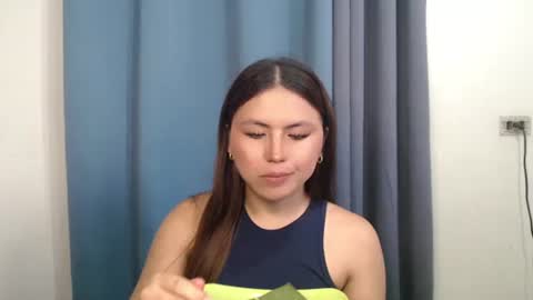 Nikki  online show from February 26, 2026, 2:43 am