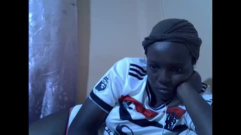 RAYLAH online show from January 17, 2026, 11:04 am