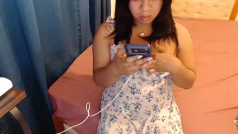 Snapshot of hot_roxanne69 chatting on June 26, 2026, 1:54 am roxanne online show from June 26, 2026, 1:54 am