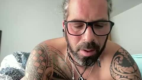 letmedoo2 online show from December 5, 2025, 9:40 am