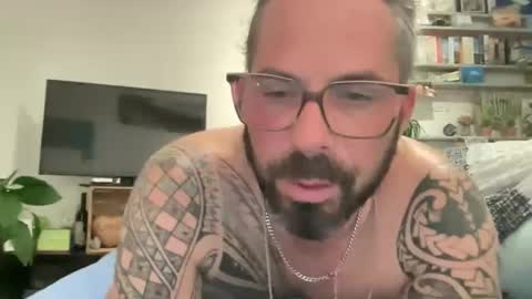 letmedoo2 online show from March 11, 2026, 8:37 pm