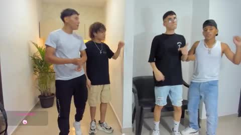 Vanesa Oliver and Andrew online show from October 11, 2025, 11:14 pm