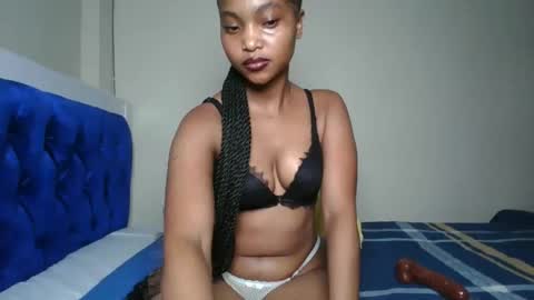 Snapshot of hot_sexy_babe chatting on May 13, 2026, 1:41 pm Bellah online show from May 13, 2026, 1:41 pm