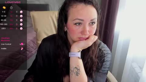 Snapshot of hot_squirtgirl chatting on June 10, 2026, 3:18 am Vasilisa online show from June 10, 2026, 3:18 am