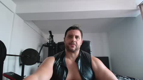 Snapshot of hot_stefano1 chatting on June 20, 2026, 4:21 pm Stefano.. online show from June 20, 2026, 4:21 pm