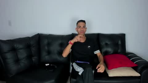 Snapshot of hot_temptation21 chatting on May 8, 2026, 1:55 am hot_temptation21 online show from May 8, 2026, 1:55 am