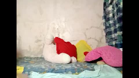 hot_warrios247 online show from February 5, 2025, 6:59 pm