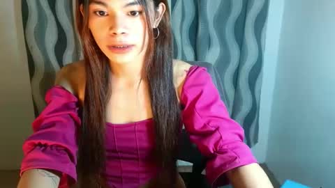 Yanna online show from April 12, 2026, 10:53 am