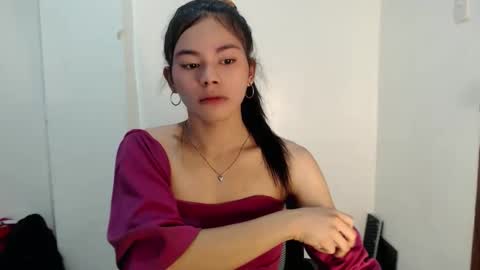 Yanna online show from April 29, 2026, 7:56 am
