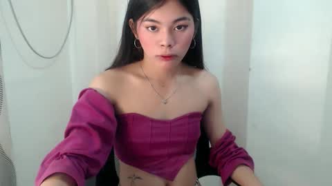 Yanna online show from June 8, 2026, 1:28 am