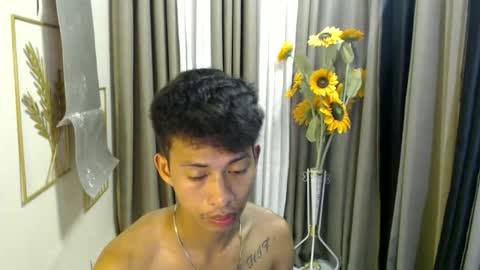hotasian_richard online show from April 7, 2026, 8:04 am