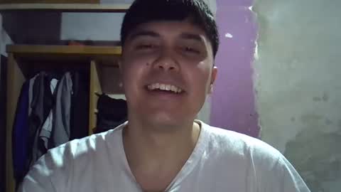 Snapshot of hotbaby6900 chatting on October 20, 2025, 9:59 pm hotbaby6900 online show from October 20, 2025, 9:59 pm